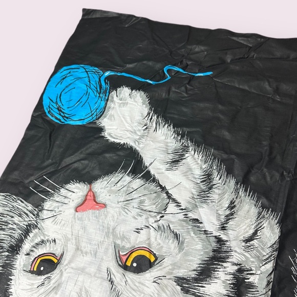 Vintage Cat Playing With Yarn Unfinished Edge Black Background Fabric 44” x 44” - Picture 6 of 9